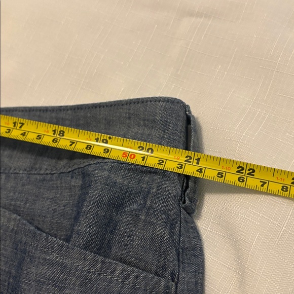 Lands End  Chambray Mid Rise Bermuda Shorts  9” SZ 18 100% Cotton Casual NWT - Picture 8 of 11
